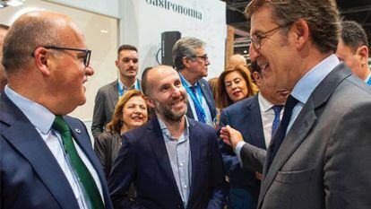 El alcalde de Ourense, Gonzalo Pérez Jácome (centro de la imagen), junto al presidente de la Xunta, Alberto Núñez Feijóo, y el presidente de la Diputación de Ourense, José Manuel Baltar.