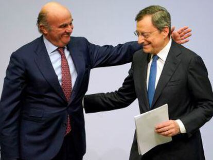 El presidente del BCE rebaja la importancia de las críticas internas a su decisión de reactivar el programa de compra de deuda