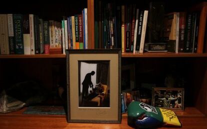 La foto de Obama y Mandela tomada en 2005, en el despacho del expresidente en Johanesburgo.