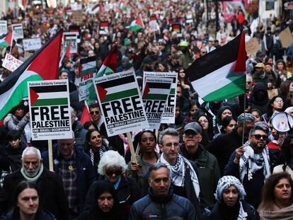 Un grupo de manifestantes en favor de Palestina, este sábado en Londres.