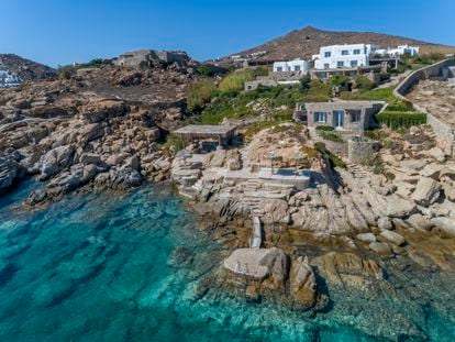 Las tres casas de la semana: de una villa en Mikonos por 12 millones de euros a una finca ecuestre en Cádiz por más de 4 millones