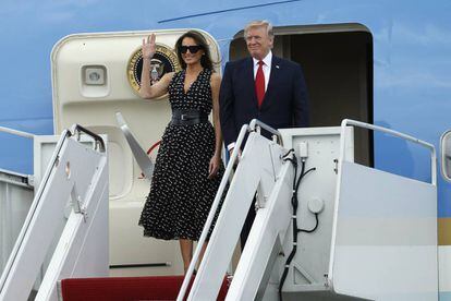 Donald y Melania Trump llegan el 6 de abril a Florida a bordo del Air Force One.