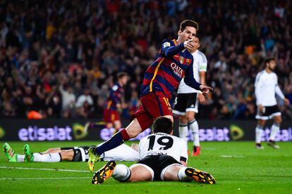 Messi celebra el seu gol número 500 com a professional.