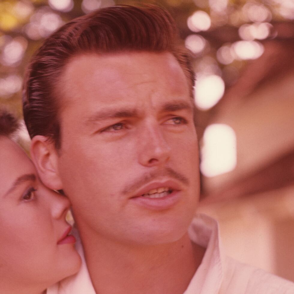 Bello, rico y eterno sospechoso: Robert Wagner, el hombre que amó a Natalie  Wood y puede saber más que nadie sobre su muerte | ICON | EL PAÍS