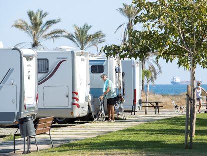 Un parque de caravanas en Castellón, este lunes.