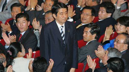 Las 'Abenomics' de Shinzo Abe: políticas heterodoxas que cambiaron la historia de Japón