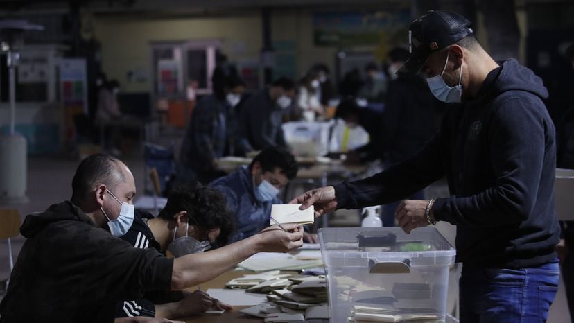 Elecciones En Chile 2021 Los Chilenos Castigan A Los Partidos Politicos En Sus Elecciones Constituyentes Internacional El Pais