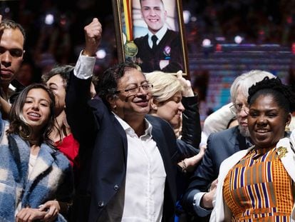 Gustavo Petro y Francia Márquez, tras su victoria en la segunda vuelta de las elecciones en Colombia.