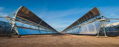 Planta termosolar de Abengoa en el desierto de Mojave (EE UU) 