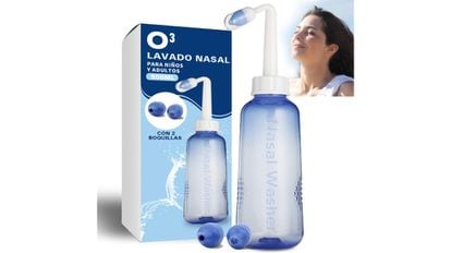 Se trata de un irrigador nasal que integra dos boquillas, tanto para adultos como para niños.