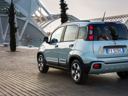 Tres coches con etiqueta ECO por menos de 15.000 euros