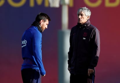 Messi y Setién.