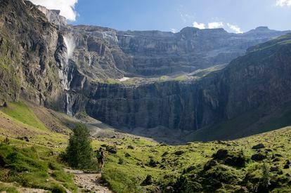 The Gavarnie waterfall is the highest in France and marks the beginning of the Gave de Pau river.