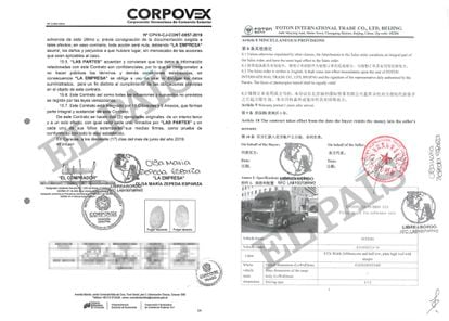 A la izquierda, el contrato que firmó Libre Abordo para exportar maíz mexicano a Venezuela. A la derecha, el convenio de compra de los camiones chinos que se enviaron al país sudamericano.
