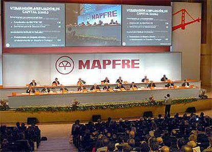 Vista de la junta de accionistas de Mapfre celebrada ayer.