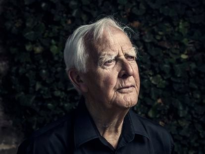 El escritor John Le Carré, en 2019 en Deia, Mallorca.