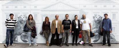 De izquierda a derecha: Pablo Erlantz, Daniela Caro, Sonia Oronoz, José Luís Rodríguez, Miguel Ángel Vázquez, Beatriz Carvajal, Mitoa Edjang y Sergio Fernández.
