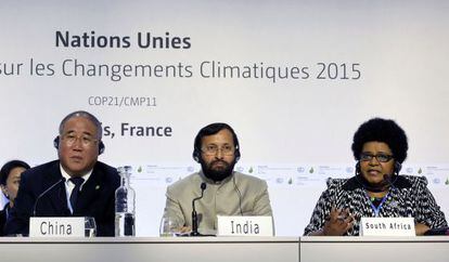 Los respresentantes de China, India y Sudáfrica en la cumbre de París.