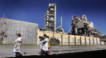Planta de cemento de Cemex en Buñol (Valencia).
