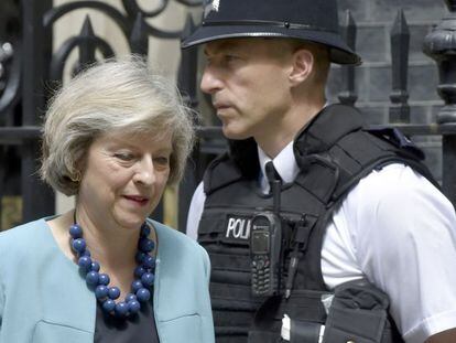 Theresa May gana la primera votación para ser primera ministra
