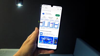 La aplicación Microsoft Teams en la tienda virtual de un teléfono Android.