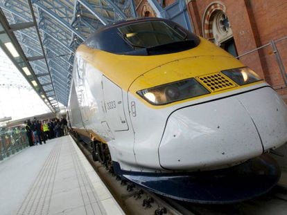 Un tren de Eurostar a su llegada a Londres.