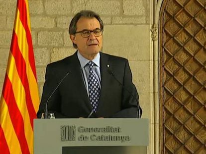 Artur Mas, en una comparecencia en 2015 tras declarar por el 9-N. 