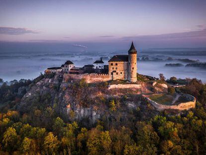El castillo de Kuneticka Hora, cerca de Pardubice, en la región checa de Bohemia oriental. 