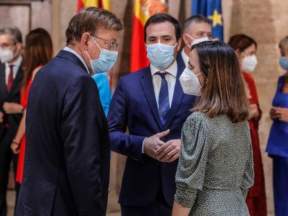 Belarra, junto al presidente de la Generalitat valenciana, Ximo Puig y el ministro de Consumo, Alberto Garzón, este viernes en Valencia.
