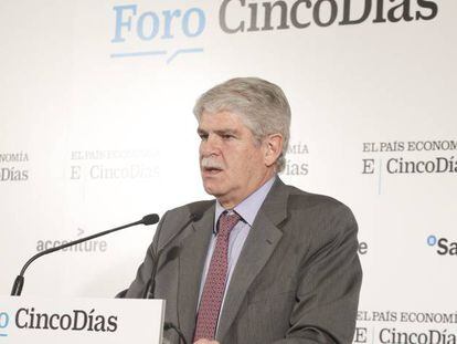 Alfonso Dastis, ministro de exteriores, durante su intervención en el Foro Cinco Días.