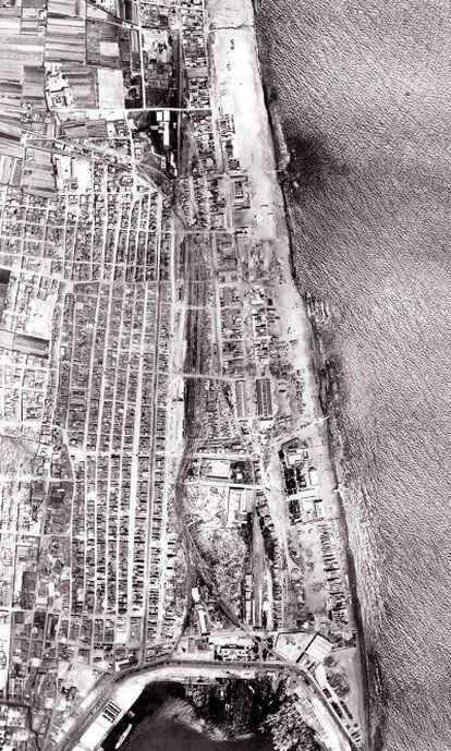 Vista aérea de la zona de El Cabanyal y la Malva-rosa de Valencia de 1944.