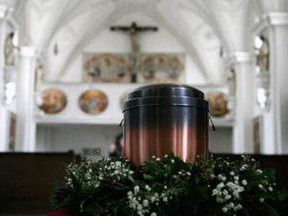 Urna con cenizas en una iglesia de Bernried (Alemania)
 Johannes Simon/Getty Images
 