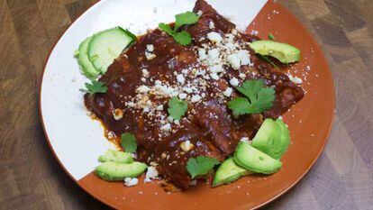 Enchiladas de pollo: la receta mexicana para todos los públicos