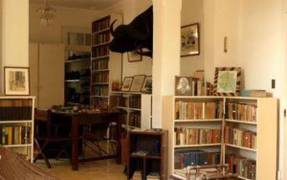 Interior de Finca Vig&iacute;a, la casa del escritor en La Habana, convertida en museo en 1962.