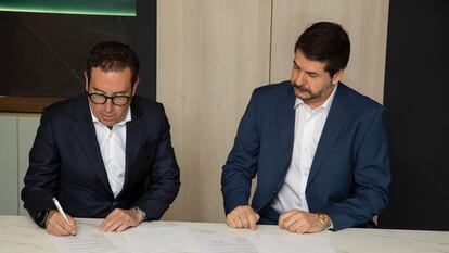 Firma del acuerdo de Ingenostrum y Alfa Laval.