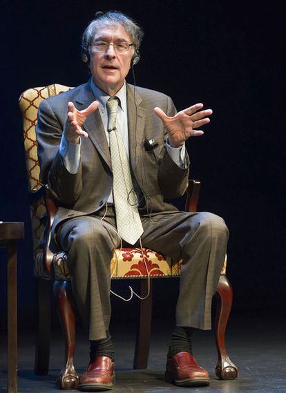 El psicólogo y profesor estadounidense Howard Gardner en el coloquio en el que intervinó ayer en el teatro Palacio Valdés de Avilés.