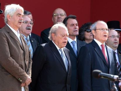 Los expresidentes de Cataluña José Montilla, Pasqual Maragall y Jordi Pujol, en el acto de la Diada del año 2010.