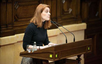 Jessica Albiach, en una imagen de archivo interviniendo en el Parlament.