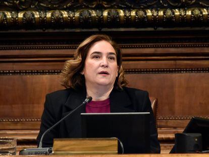 La alcaldesa de Barcelona, Ada Colau, en el Ayuntamiento de Barcelona.