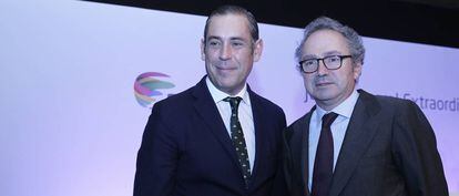 Manuel Mirat y Manuel Polanco, consejero delegado y presidente del Grupo Prisa, en la junta de accionistas del 15 de noviembre.