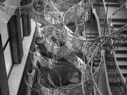 Detalle de la escultura de Todomuta Studio para el museo House of European History, en Bruselas.
