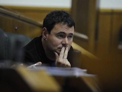 Hasier Arraiz, en uno de sus &uacute;ltimos plenos del Parlamento vasco.