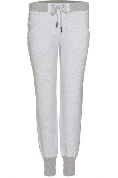 Pantalón de algodón en gris de Stella MacCartney para Adidas (135 euros aprox).