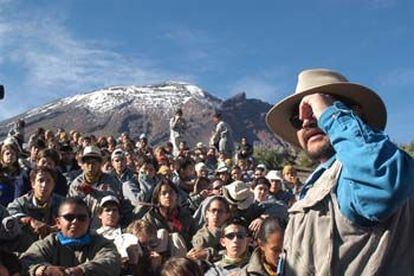 Los jóvenes expedicionarios de la Ruta Quetzal BBVA, en las faldas del Popocatépetl.