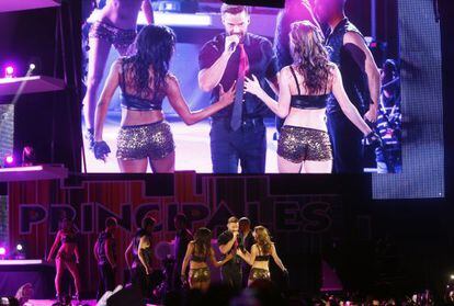Un momento de la actuación de Ricky Martin en la gala de Los 40 Principales.