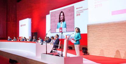 Imagen de la junta de accionistas de Santander de 2019.