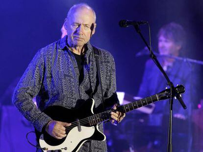 Mark Knopfler durante el concierto en Pirineos Sur.