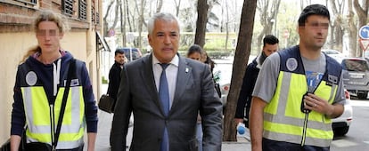 El presidente de la Asociación de Usuarios de Servicios Bancarios (Ausbanc), Luis Pineda.