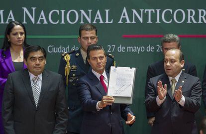 Peña Nieto durante la promulgación de las leyes anticorrupción.