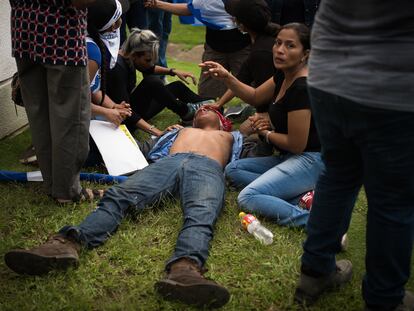Marcha de las Madres de Nicaragua, el 30 de mayo de 2018, que fue atacada por simpatizantes de Daniel Ortega, que dejaron varios muertos.